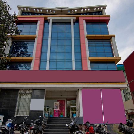 Hotel O K S N Residency Pedda Waltair ภายนอก รูปภาพ
