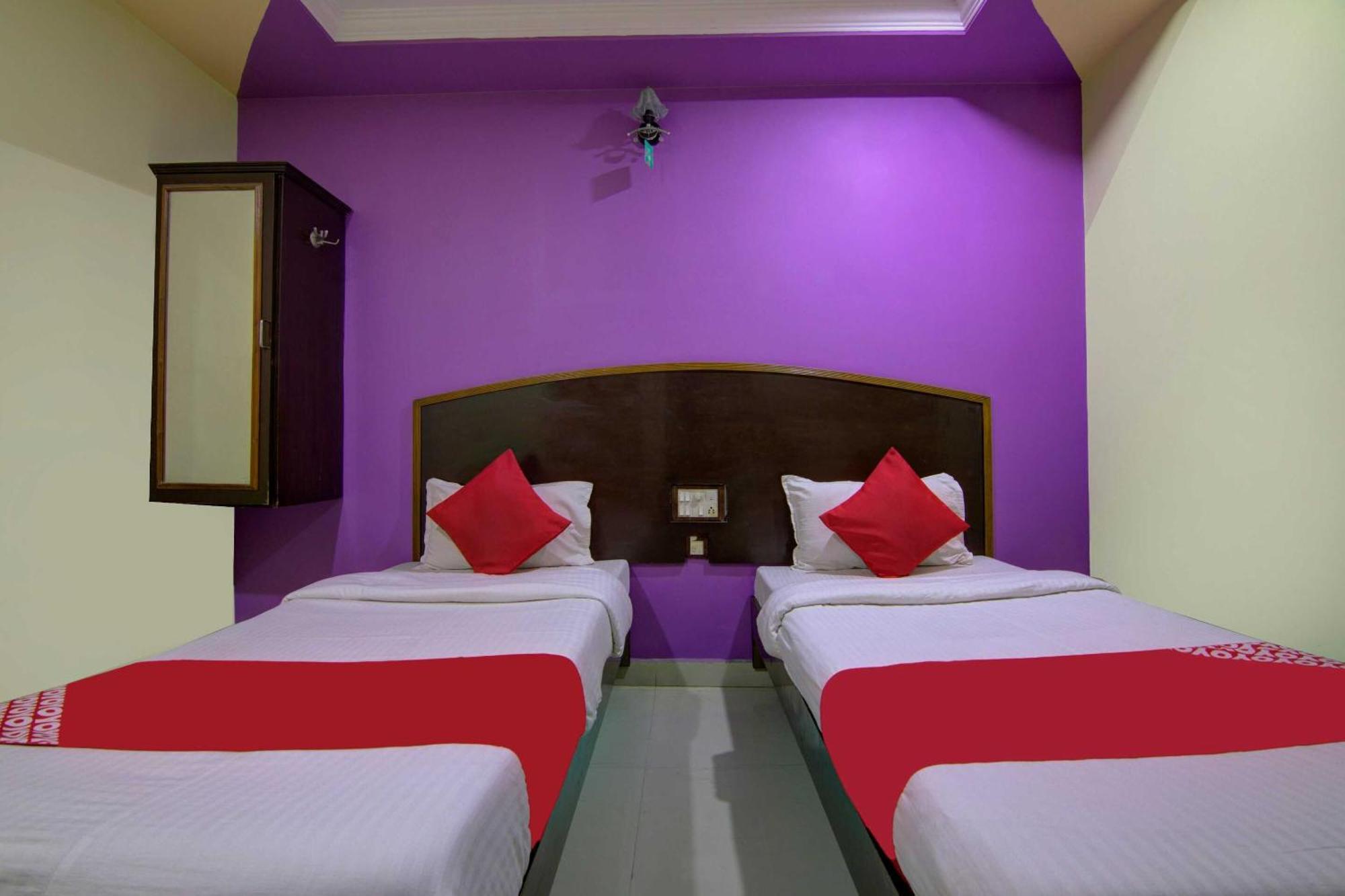 Hotel O K S N Residency Pedda Waltair ภายนอก รูปภาพ